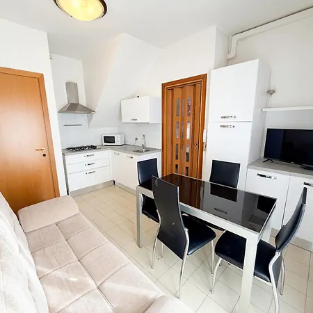 La Posta Con Piscina Apartman Lido di Jesolo