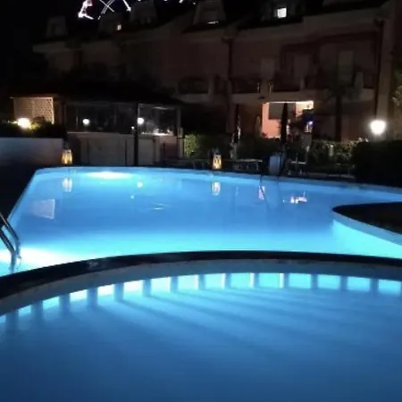 La Posta Con Piscina * Лидо-ди-Езоло